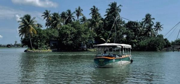 Boat ride kochi