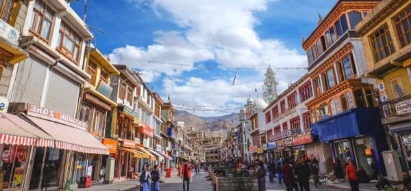 Leh Market