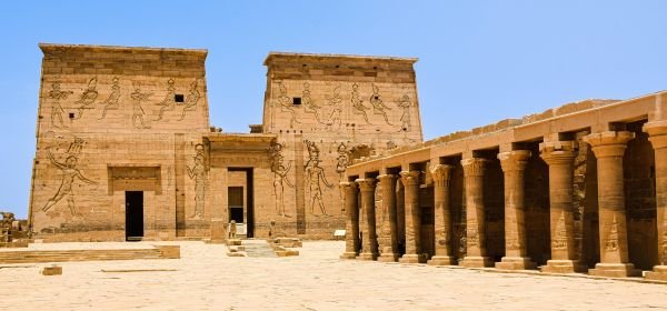 Edfu temple (1)