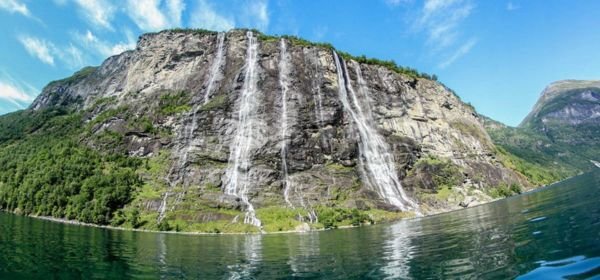 Seven Sisters Waterfall (1)