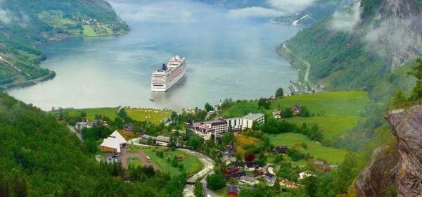 Discover Scenic Scandinavia + FREE Mostraumen Cruise